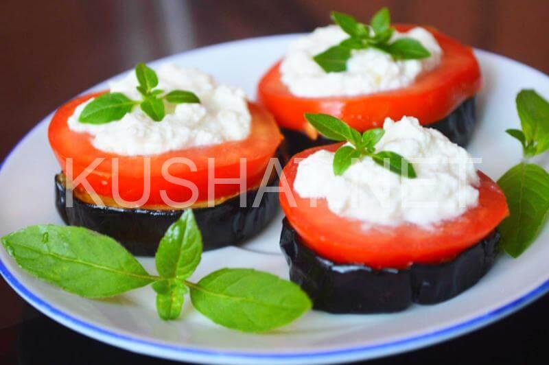 13_жареные баклажаны с помидорами и чесноком