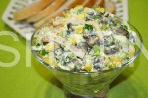 11_салат с грибами, ветчиной и кукурузой