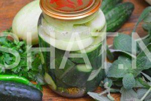 12_маринованные огурцы с кабачками на зиму
