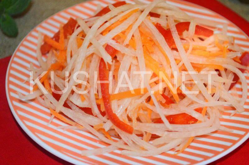 9_салат из редьки с морковью и перцем