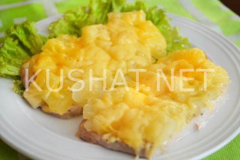 Свинина с ананасами в духовке с сыром и майонезом рецепт с фото