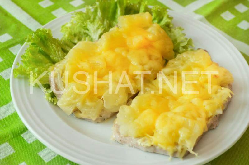 15_свинина с ананасами и сыром в духовке