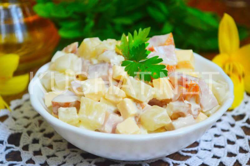 Салат с копченой курицей: простые и вкусные рецепты с фото