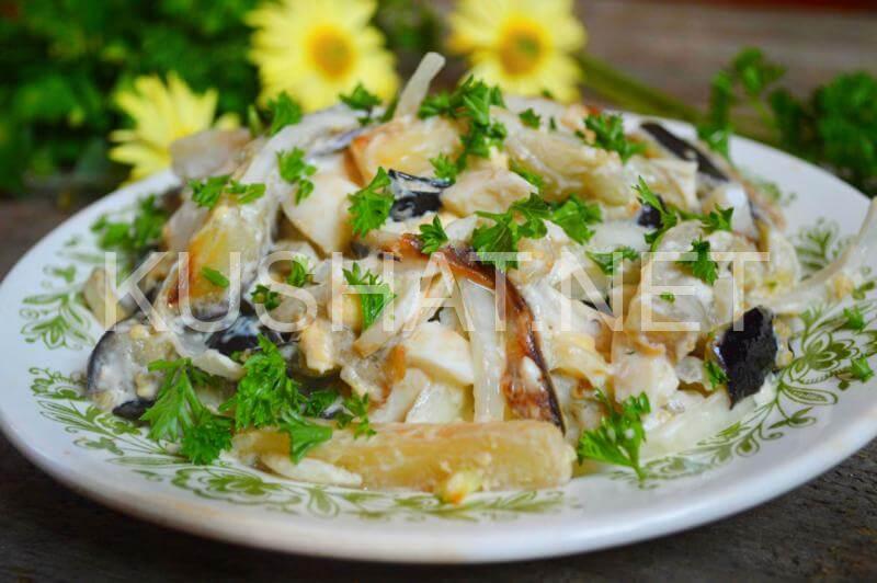 16_салат из баклажанов с яйцом и маринованными луком