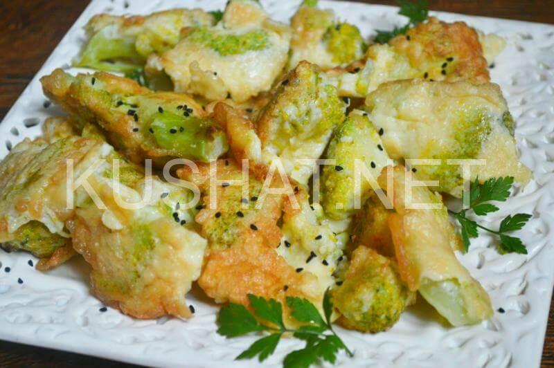 2_брокколи с яйцом на сковороде