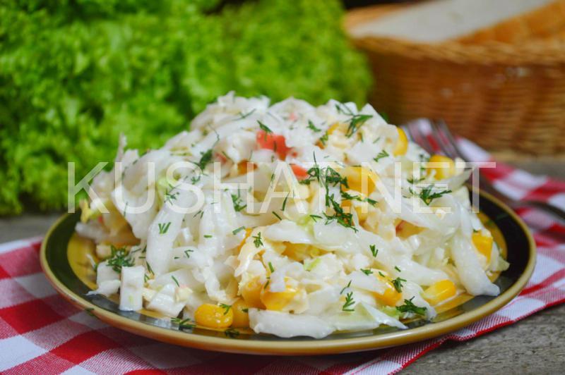 11_салат с крабовыми палочками, кукурузой и капустой
