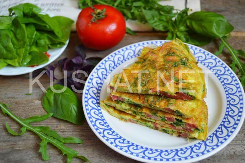 12_яичница со шпинатом и колбасой