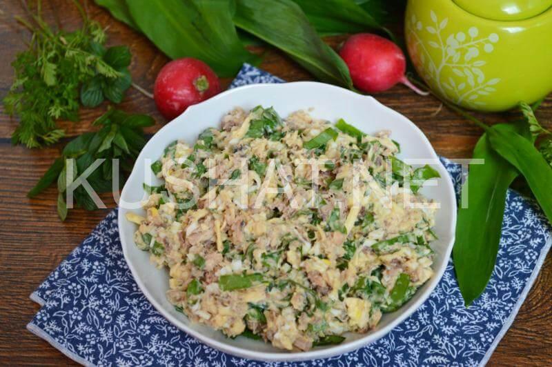 9_салат с рыбными консервами сыром и яйцом