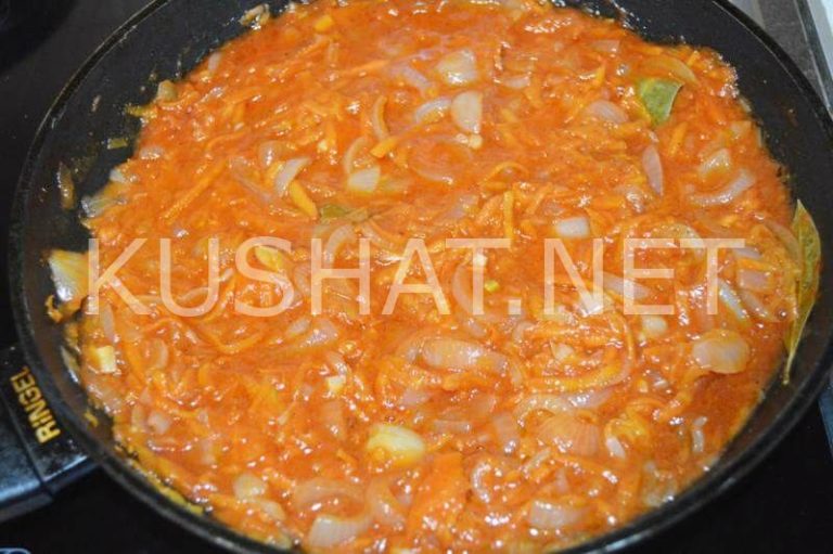 Минтай в томатном соусе на сковороде рецепт с фото пошагово