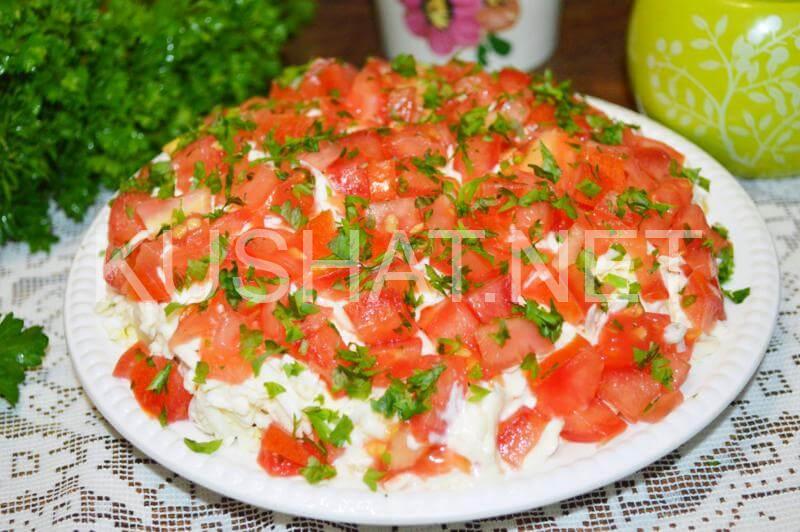 21_салат красная шапочка с помидорами и курицей