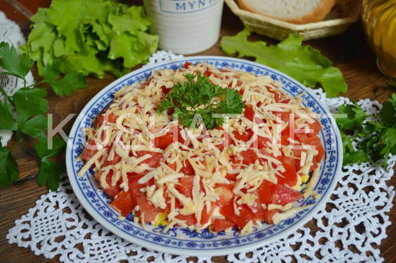 10_слоеный салат с крабовыми палочками и помидорами