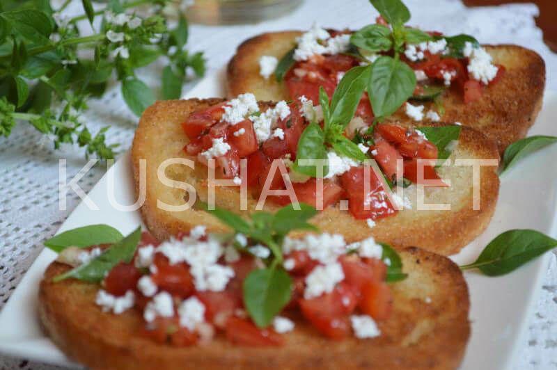 16_итальянская брускетта с помидорами и сыром