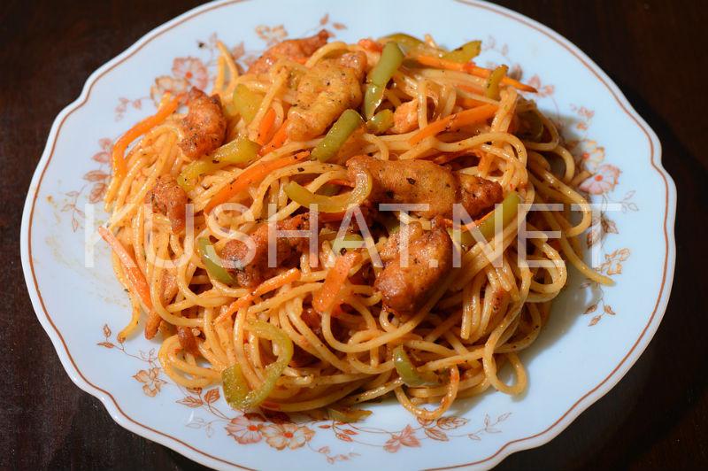 1_спагетти с курицей в томатном соусе