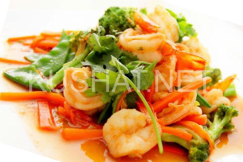 1_тушеные креветки с овощами и томатом