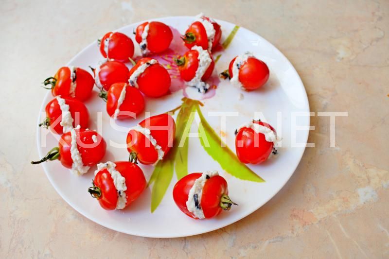 5_греческий салат с фаршированными помидорами