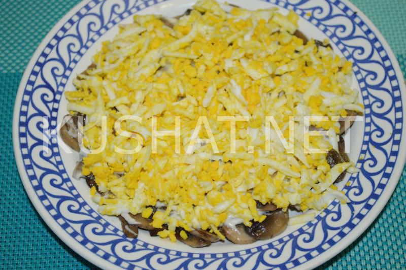 8_слоеный салат с грибами и сыром