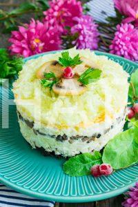 9_салат Венеция с курицей и грибами