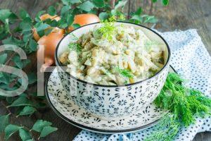 12_салат из баклажанов с маринованным луком и яйцами