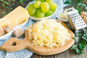 5_салат с курицей, сыром и виноградом
