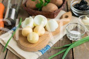 2_слоеный салат с печенью трески