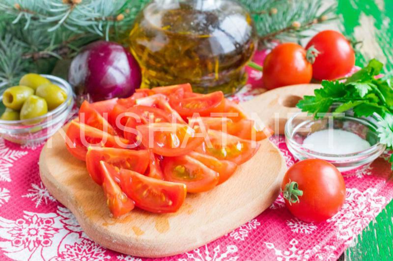 3_салат с мидиями, оливками и помидорами черри