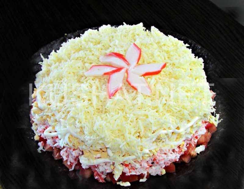 1_слоеный салат искушение с крабовыми палочками