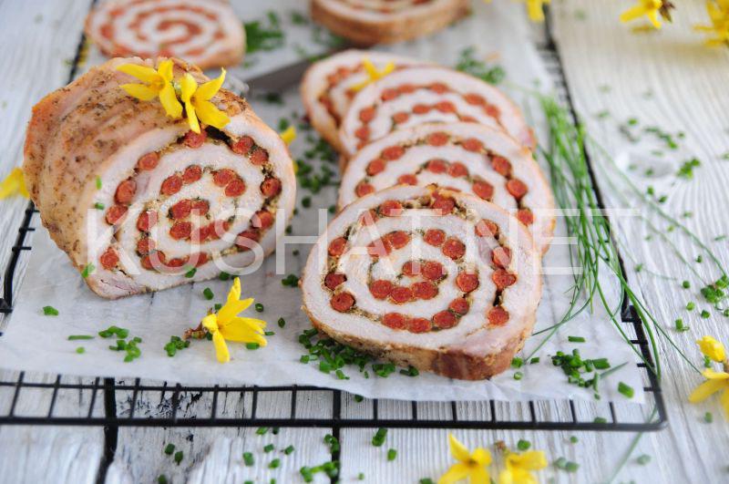 6_мясной рулет с сыром и колбасой