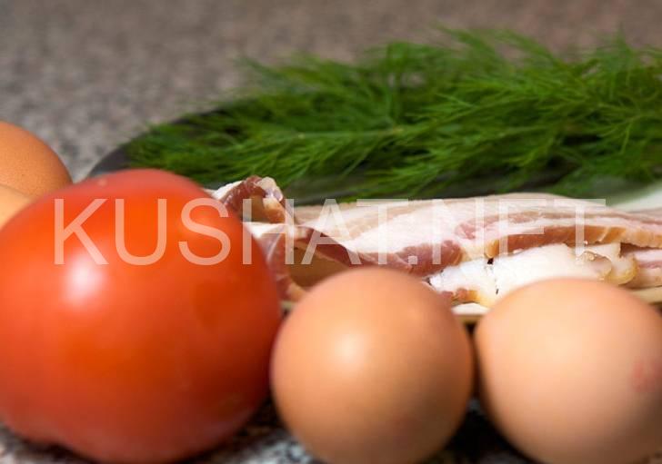 2_бекон и яйца с помидорами