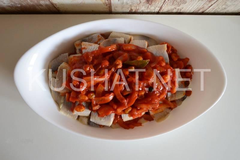 5_маринованная селедка в томатном соусе