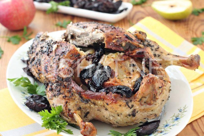 1_утка, фаршированная черносливом и яблоками