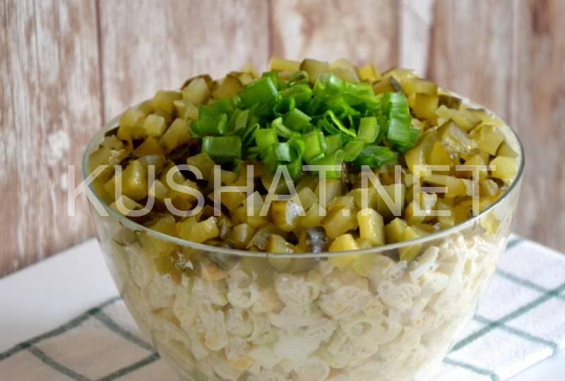 4_салат из макарон с кукурузой, огурцом и яйцами