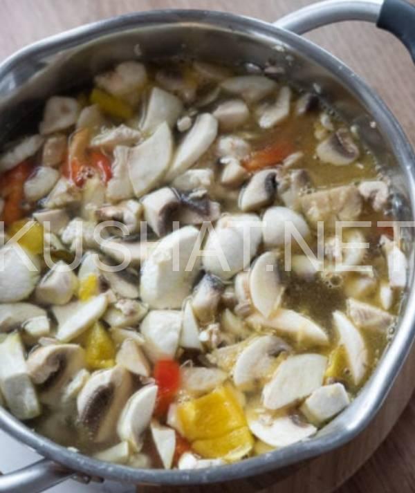 5_тайский суп с курицей и грибами