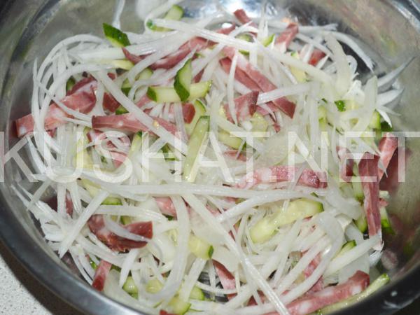 6_салат из редьки с колбасой и огурцами