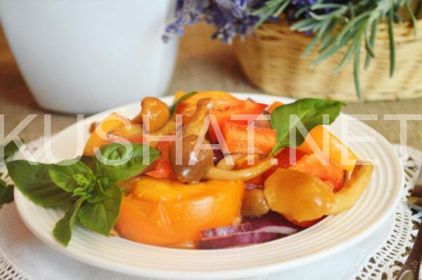 8_салат с маринованными опятами и помидорами