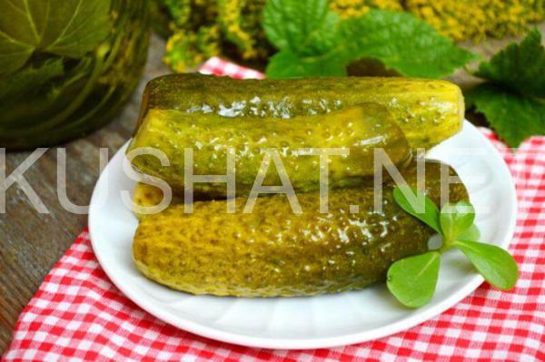 10_быстрые малосольные огурцы в банке