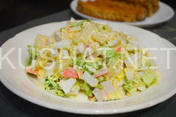 крабовый салат с ананасами и сыром 10_крабовый салат с ананасами и сыром