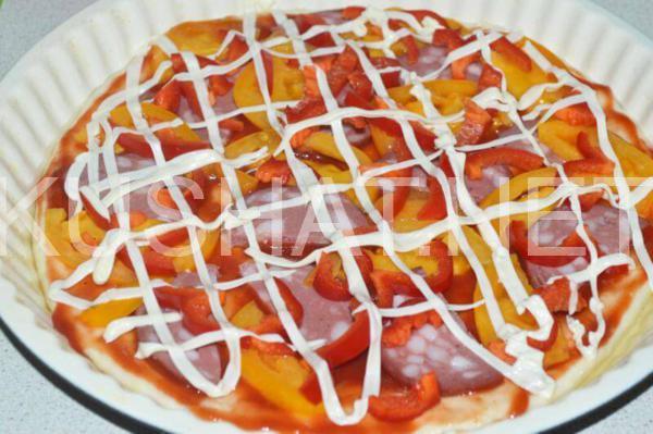 пицца с брокколи, колбасой и сыром 10_пицца с брокколи, колбасой и сыром