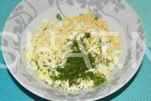 10_салат из стручковой фасоли с яйцом и сыром