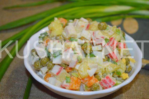 10_салат с крабовыми палочками, горошком и картошкой
