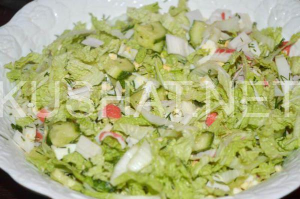 10_салат с пекинской капустой и крабовыми палочками