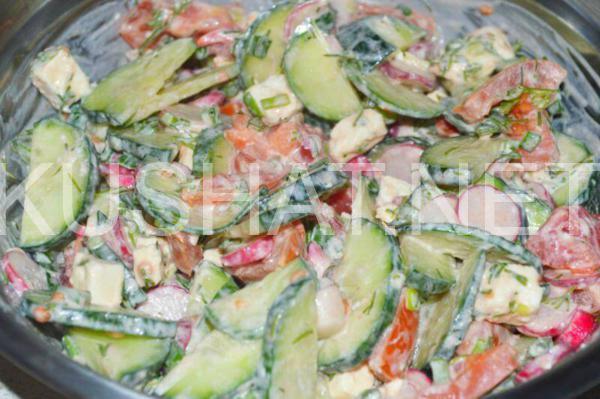 салат с редисом, огурцом, помидорами и брынзой 10_салат с редисом, огурцом, помидорами и брынзой