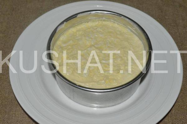 слоеный салат с крабовыми палочками, сыром и орехами 10_слоеный салат с крабовыми палочками, сыром и орехами