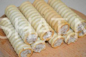 10_вафельные трубочки, фаршированные рисом и сардинами