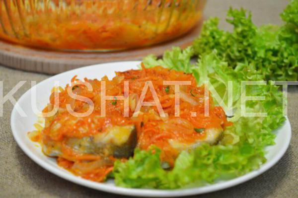 11_минтай в духовке с морковью и луком