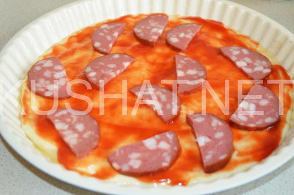 11_пицца на дрожжевом тесте с колбасой и кукурузой