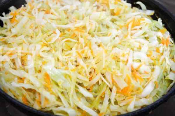 11_пирог с капустой из дрожжевого теста
