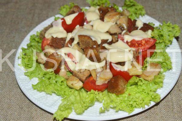11_салат Цезарь с курицей и сухариками