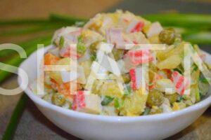 11_салат с крабовыми палочками, горошком и картошкой