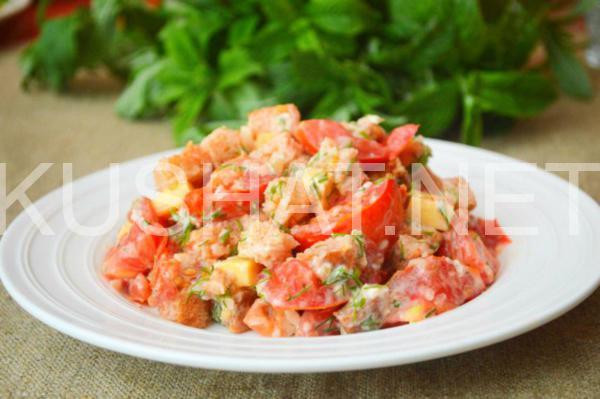 11_салат с сухариками, помидорами и сыром