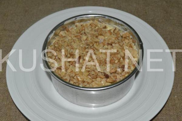 слоеный салат с крабовыми палочками, сыром и орехами 11_слоеный салат с крабовыми палочками, сыром и орехами